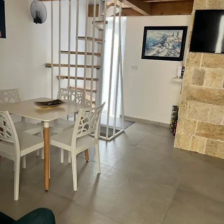 Ferienhaus Davis Brindisi